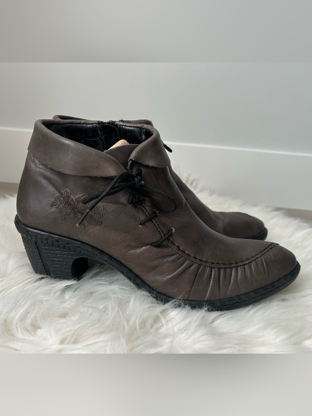 Rieker Size EU 38 Rebecca Booties Ankle Boots Leather Greyish Brown Heels Lace